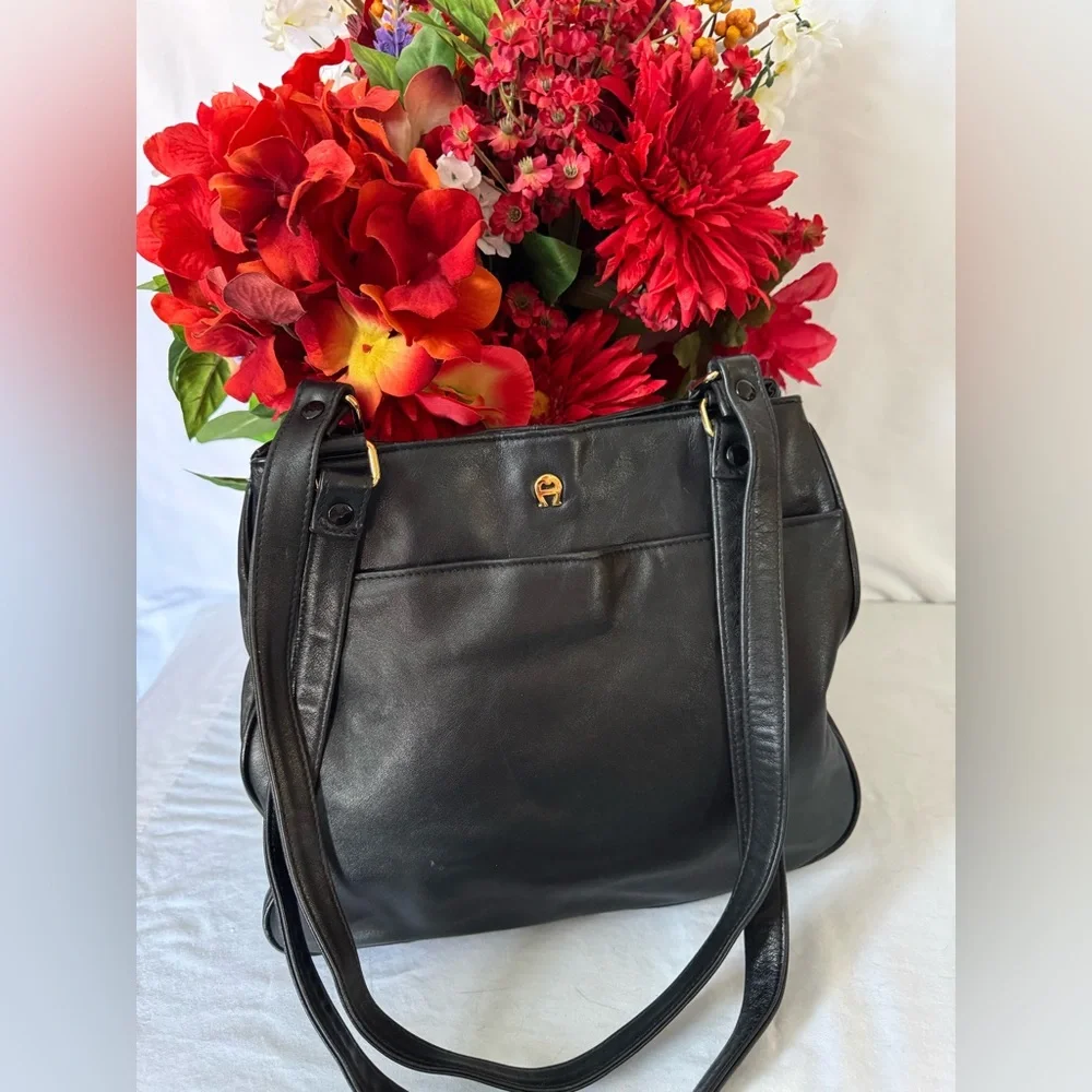 Etienne Aigner Vintage Black Shoulder Bag EUC 1980’s - Picture 3 of 12